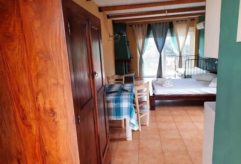 Otel O Xenonas Ton Mylon