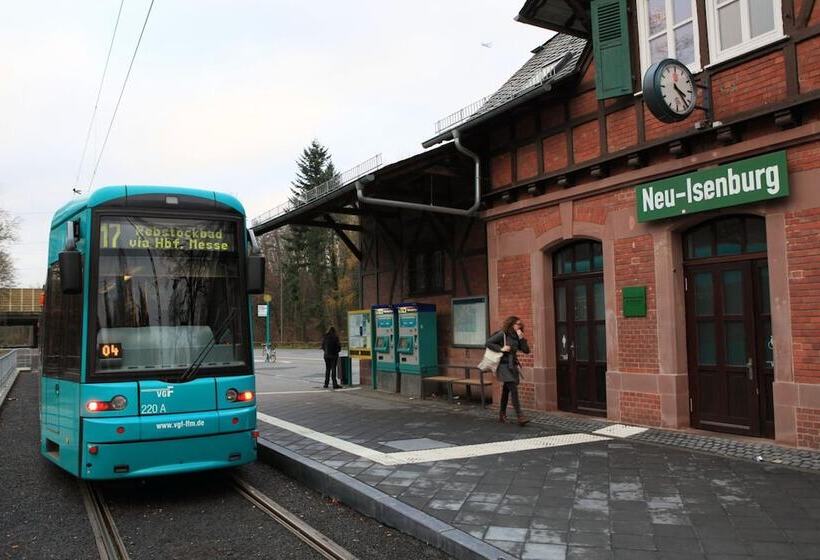 ホテル Sauer Garni