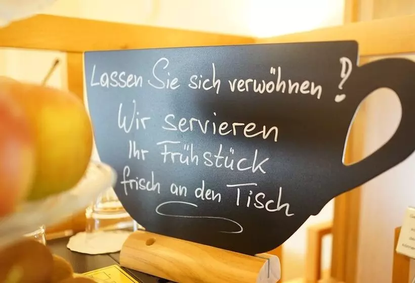 Отель Sauer Garni