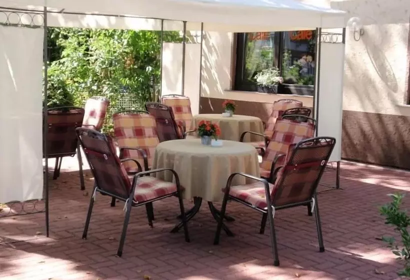 בית מלון כפרי Zum Schnackel In Mainz