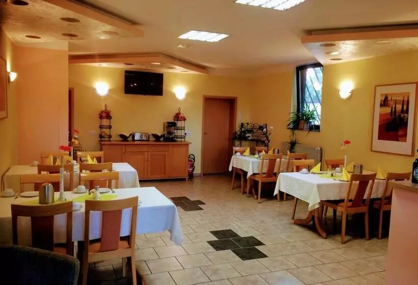 בית מלון כפרי Zum Schnackel In Mainz