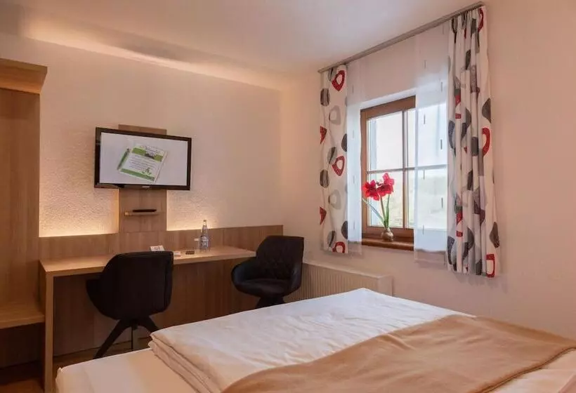 膳宿费 Landhotel Oßwald