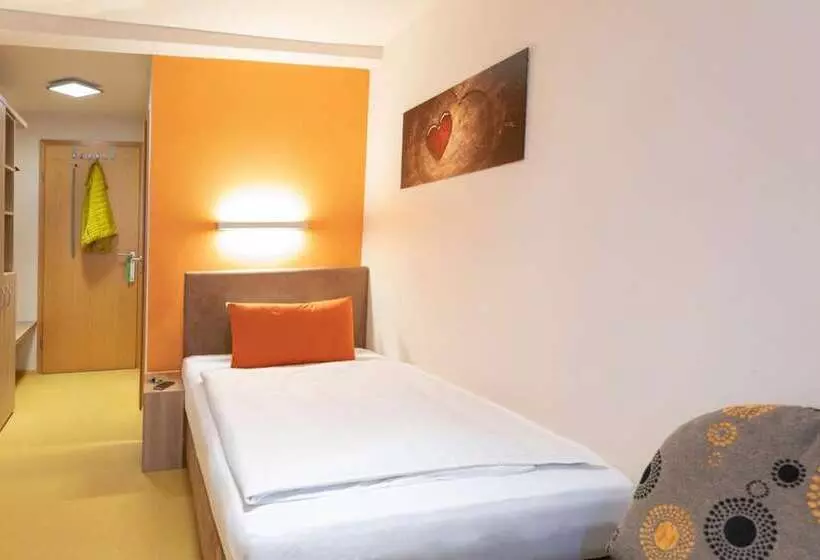 膳宿费 Landhotel Oßwald