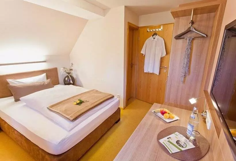 膳宿费 Landhotel Oßwald