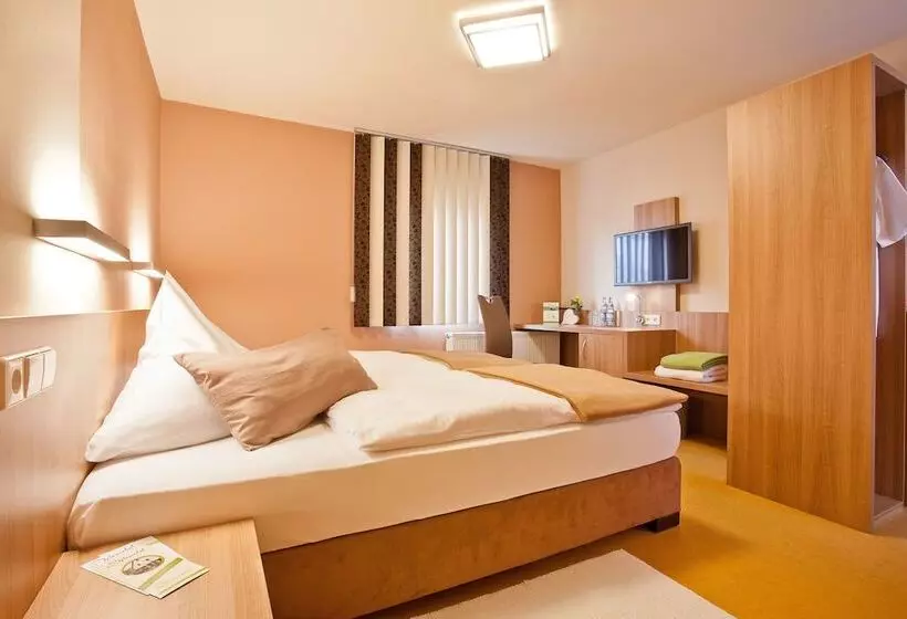 膳宿费 Landhotel Oßwald