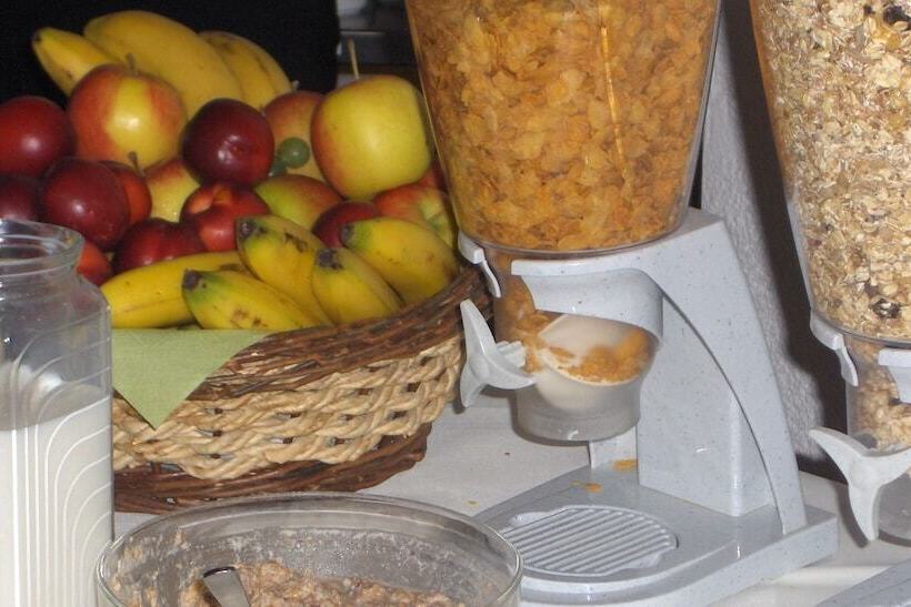 بنسيون Landhotel Oßwald