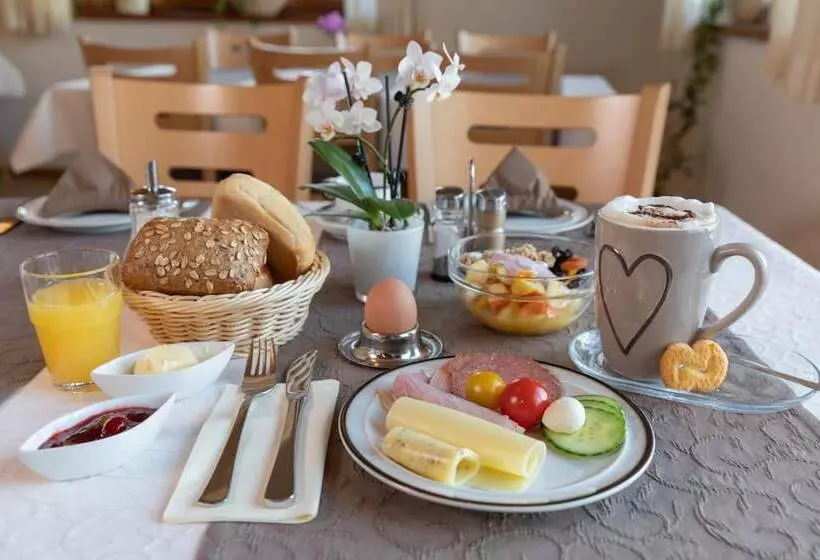 膳宿费 Landhotel Oßwald