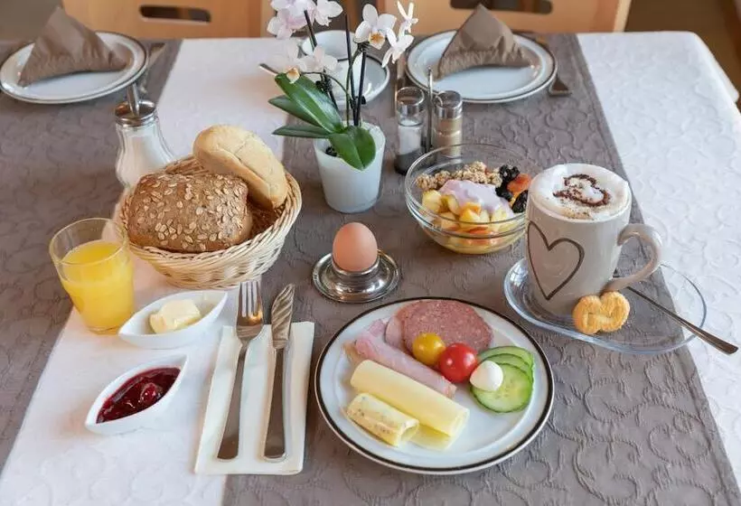 膳宿费 Landhotel Oßwald