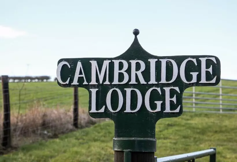 Cambridge Lodge