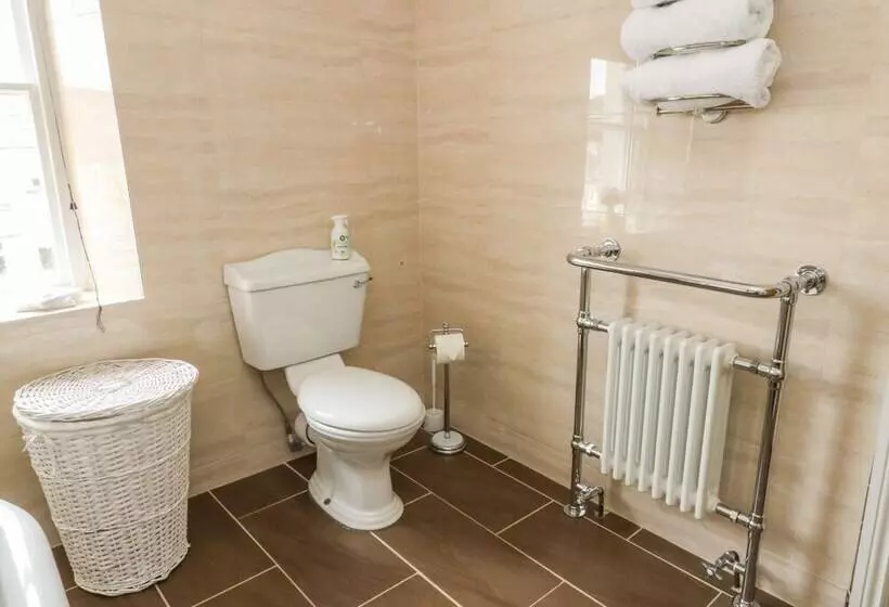 Daisy's Holiday Cottage
