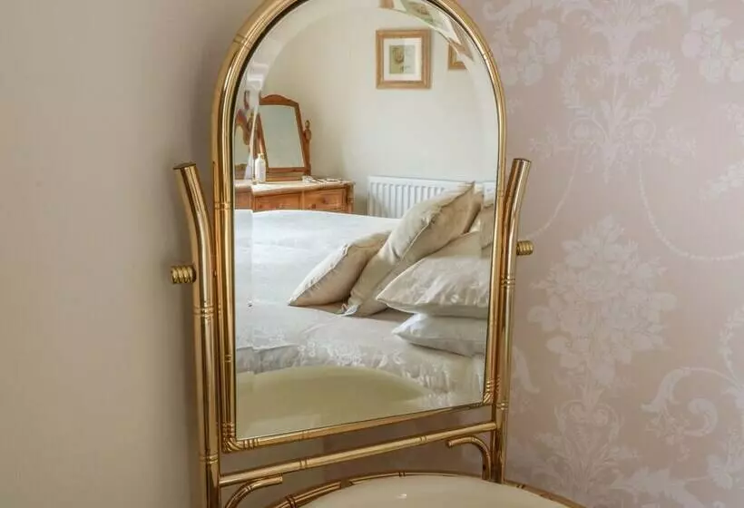 Daisy's Holiday Cottage