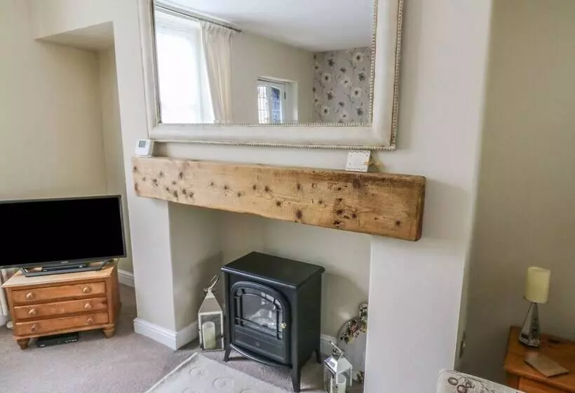 Daisy's Holiday Cottage