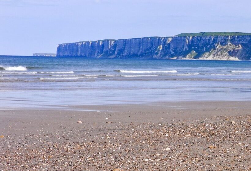 Dotty's Sunshine Cottage