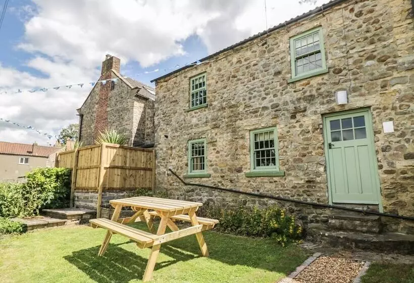 Edmunds Cottage