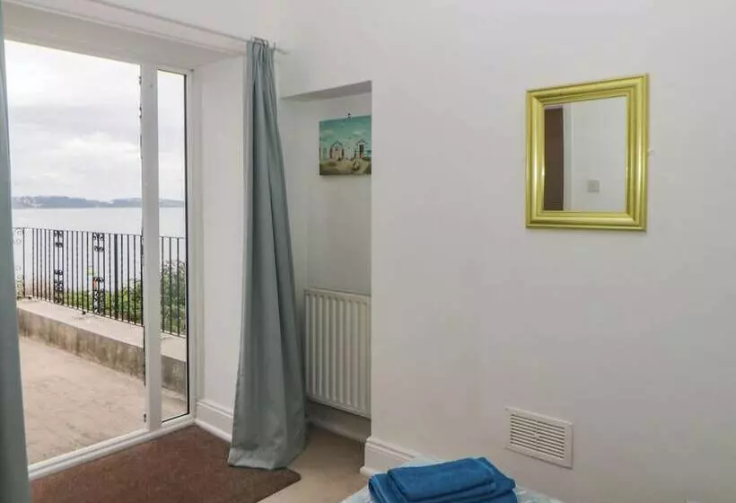 Panoramic Cottage