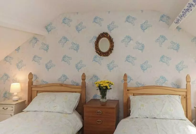 Panoramic Cottage