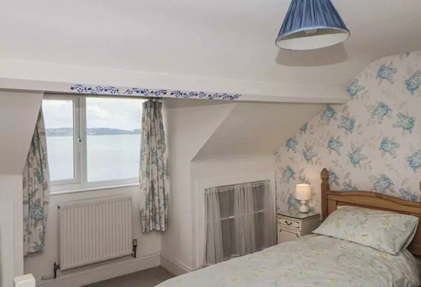 Panoramic Cottage