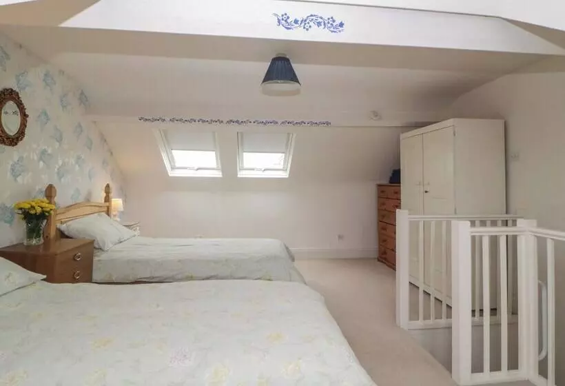 Panoramic Cottage