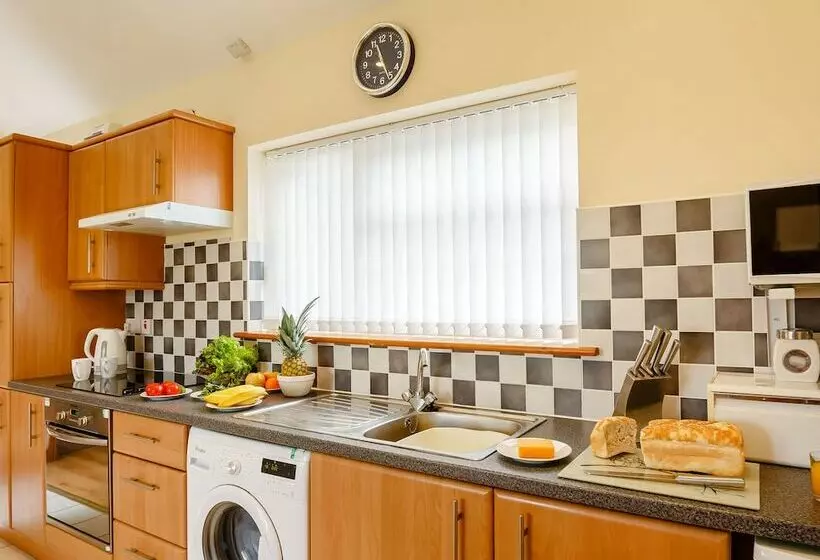 3 Black Horse Cottages