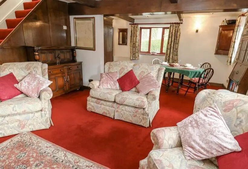 Butts Cottage