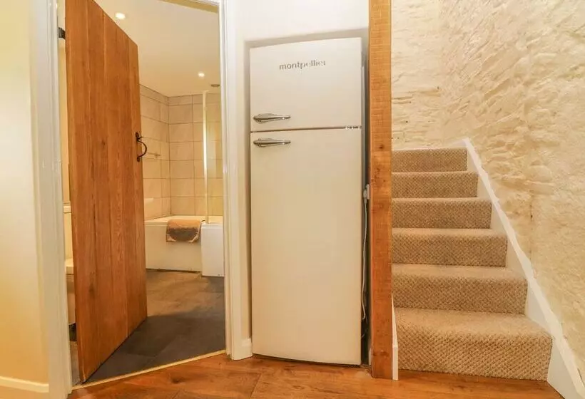 Higher Whiddon Farm Whiddon Well