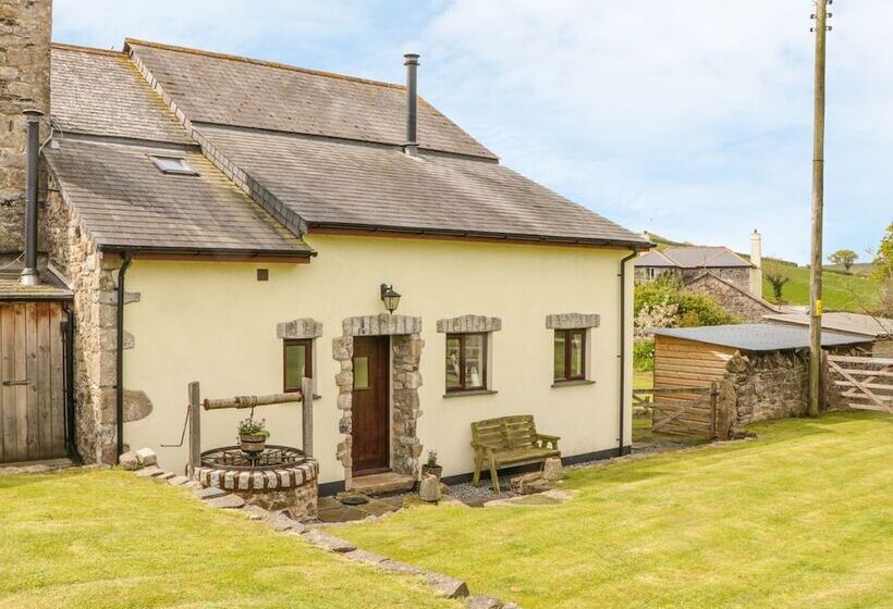 Higher Whiddon Farm Whiddon Well