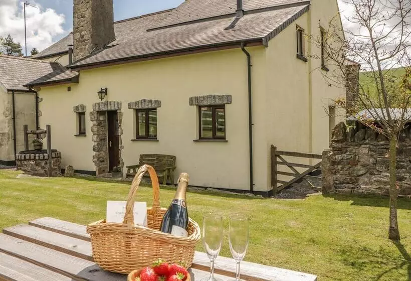 Higher Whiddon Farm Whiddon Well