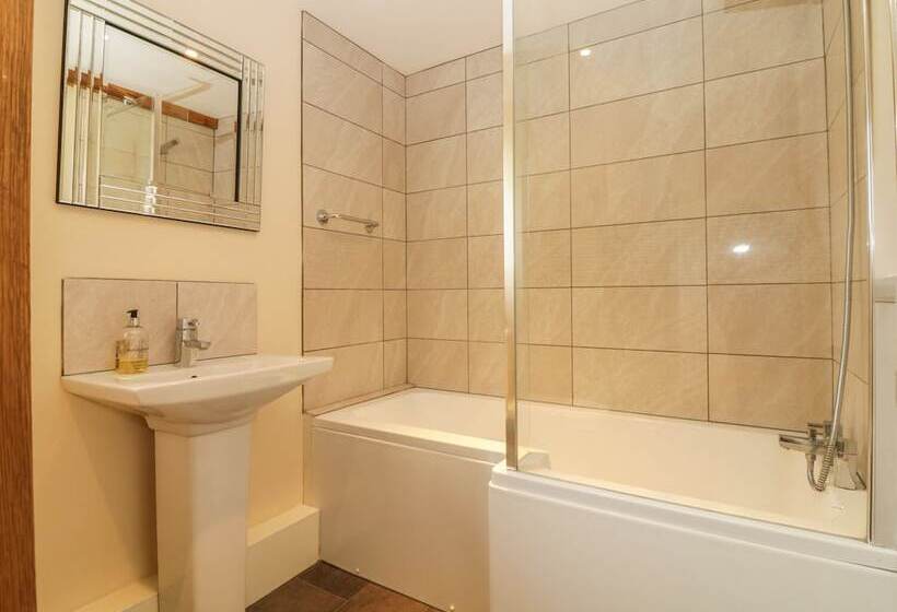 Higher Whiddon Farm Whiddon Well