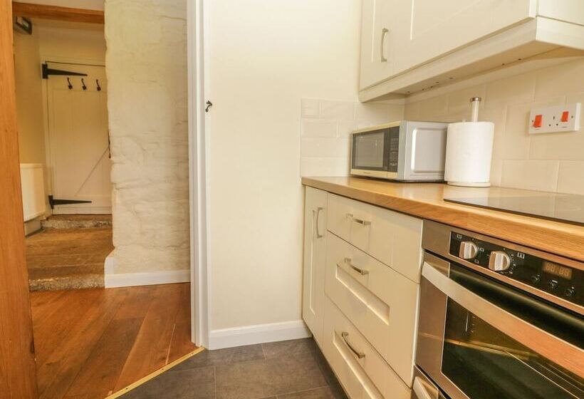 Higher Whiddon Farm Whiddon Well