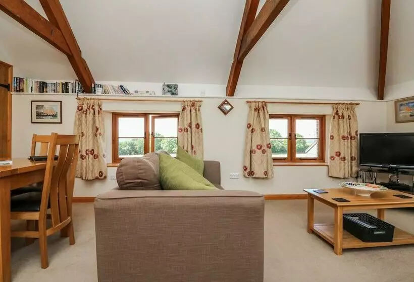 Lundy View Cottage