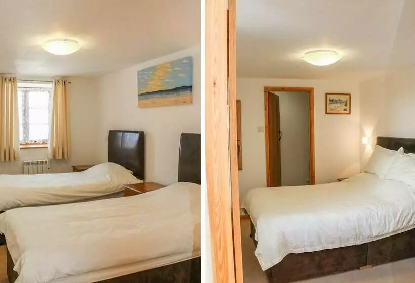 Lundy View Cottage