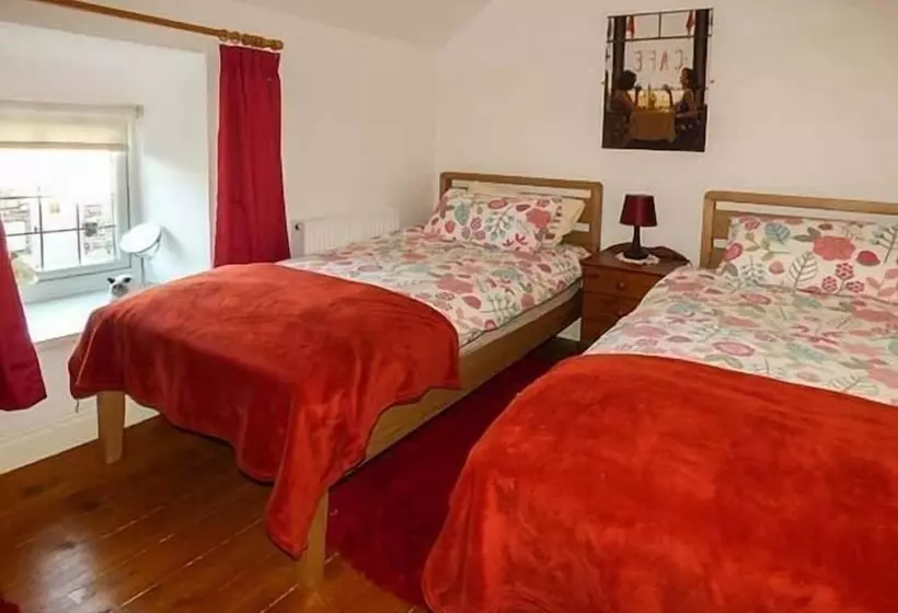 Milk Wood Cottage