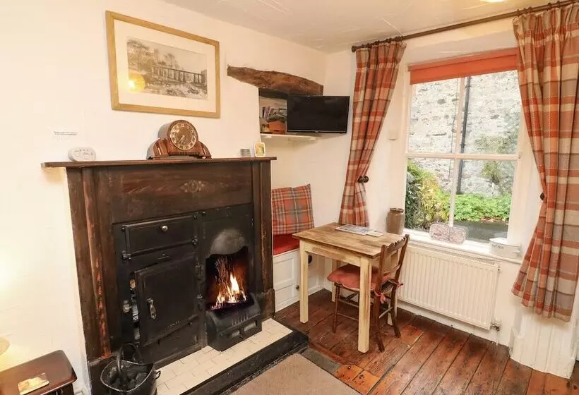 Pauls Fold Holiday Cottage