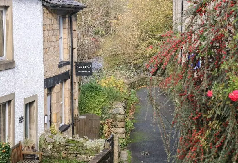 Pauls Fold Holiday Cottage