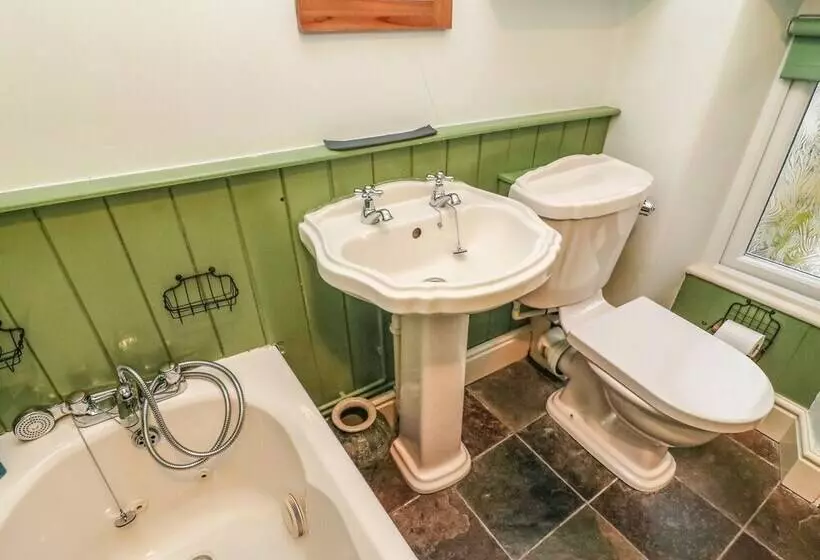 Pauls Fold Holiday Cottage