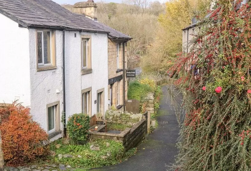 Pauls Fold Holiday Cottage
