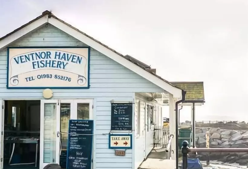 Seasalt Cottage