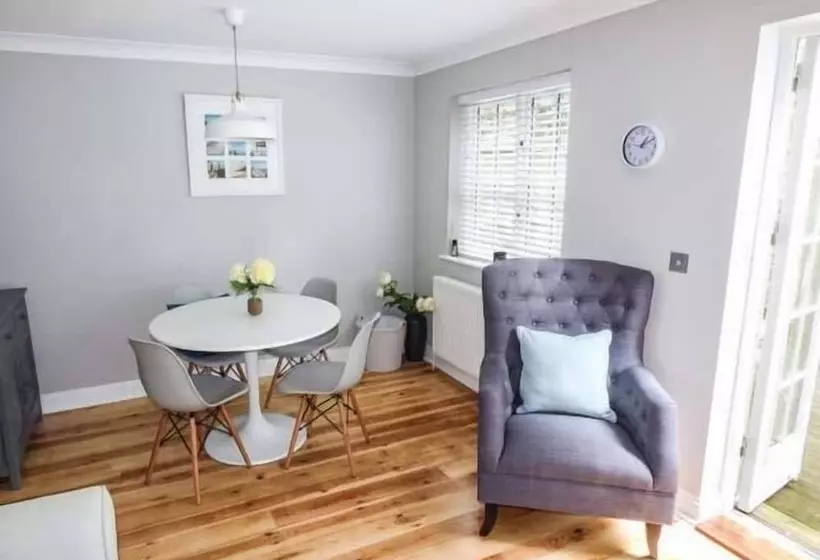 Seasalt Cottage