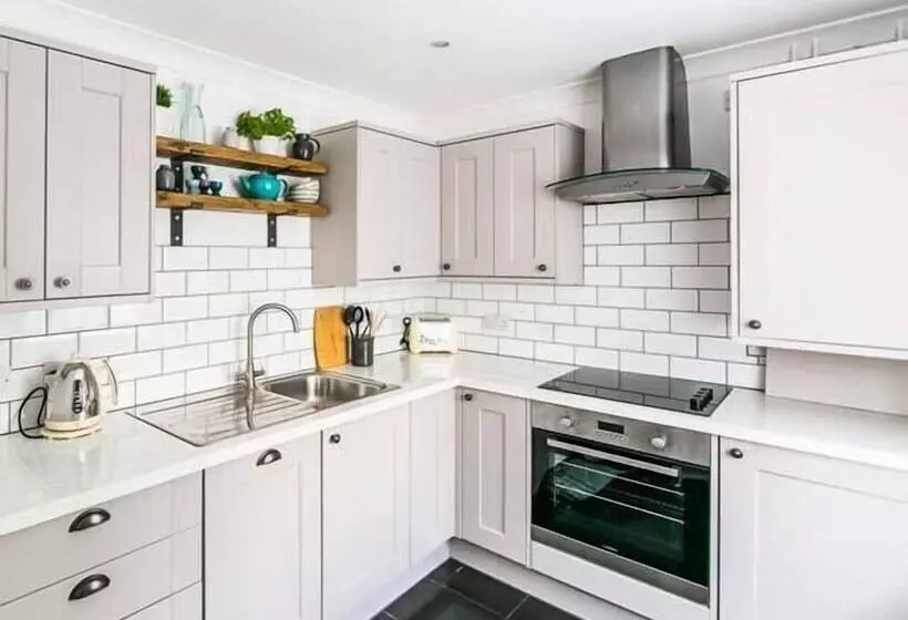 Seasalt Cottage