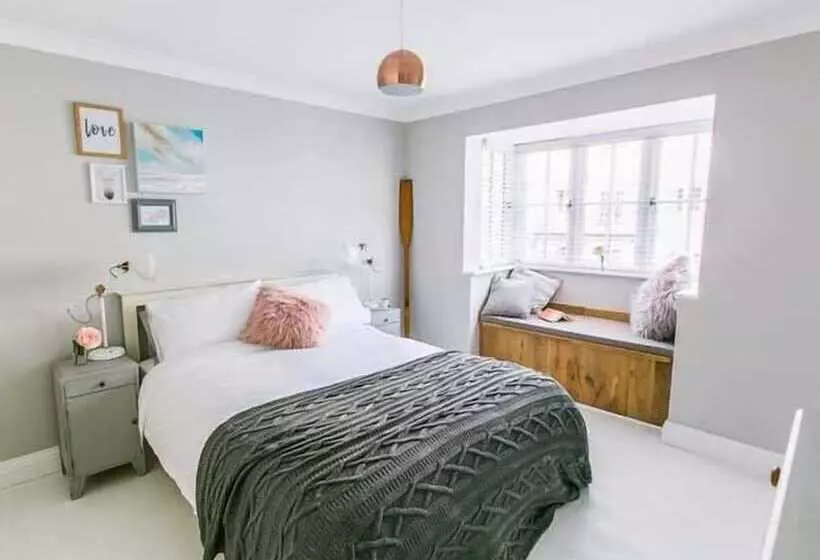 Seasalt Cottage