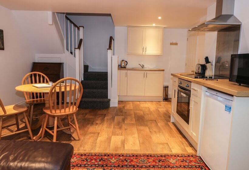 Sunnyside Garden Cottage