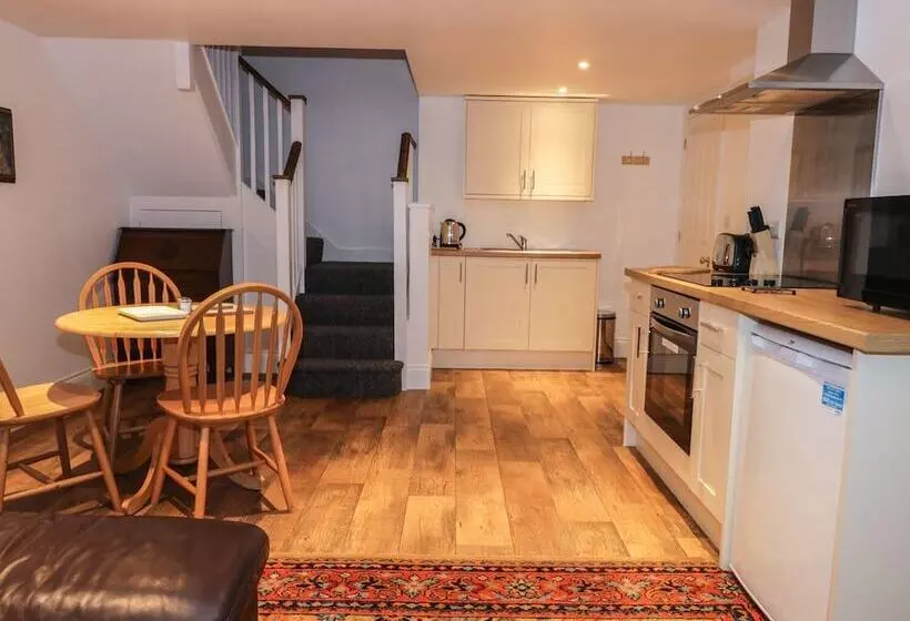 Sunnyside Garden Cottage