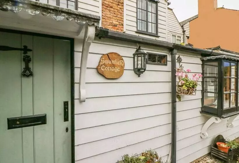 Swanfield Cottage
