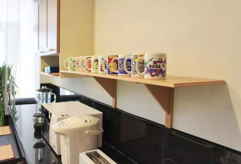 Ananas Phuket Central Hostel   Adults Only