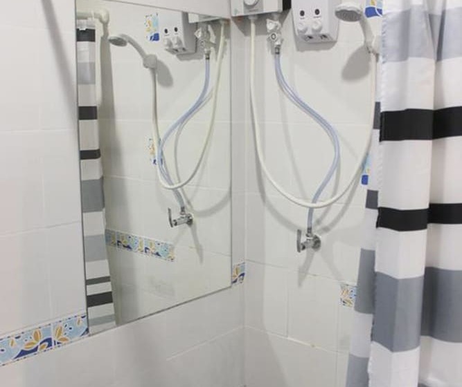 Ananas Phuket Central Hostel   Adults Only