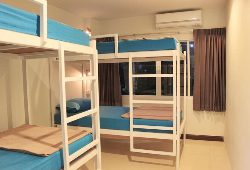 Ananas Phuket Central Hostel   Adults Only