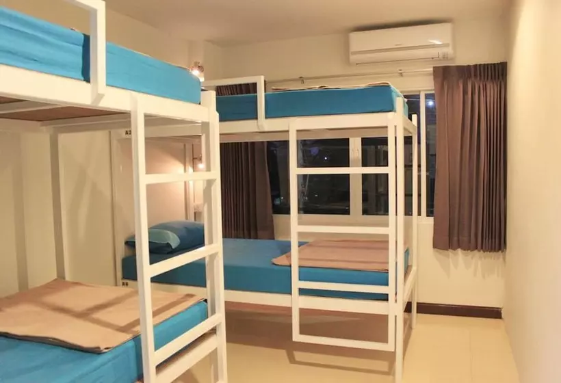 Ananas Phuket Central Hostel   Adults Only