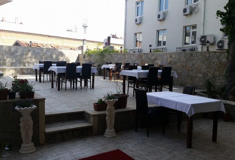 Arca Palace Otel & Restaurant