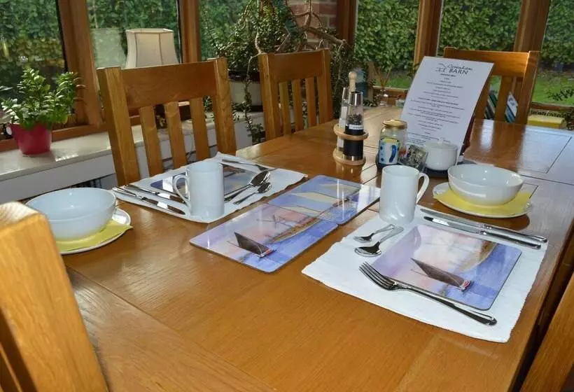 Aamiaismajoitus (B&B) Cotenham Barn