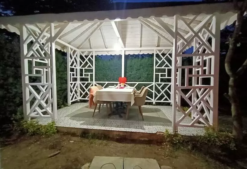 ベッドアンドブレックファースト Kartepe Kosku